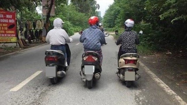 dan hang khi di xe