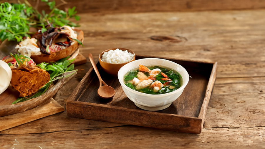 canh-tom-la-ot