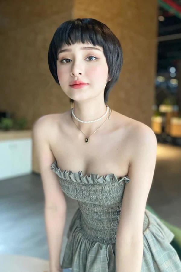 showbiz8