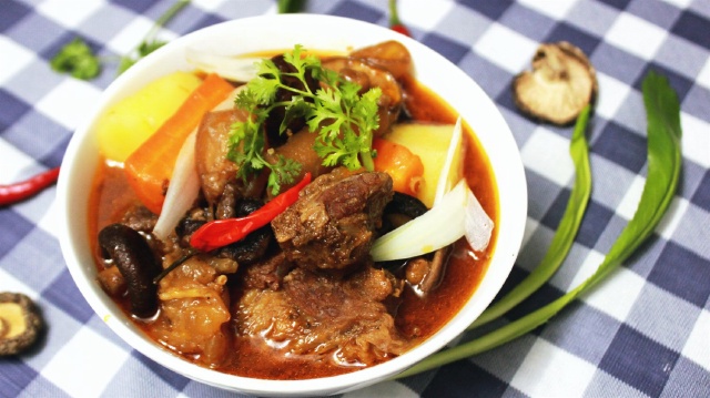 gau bo kho