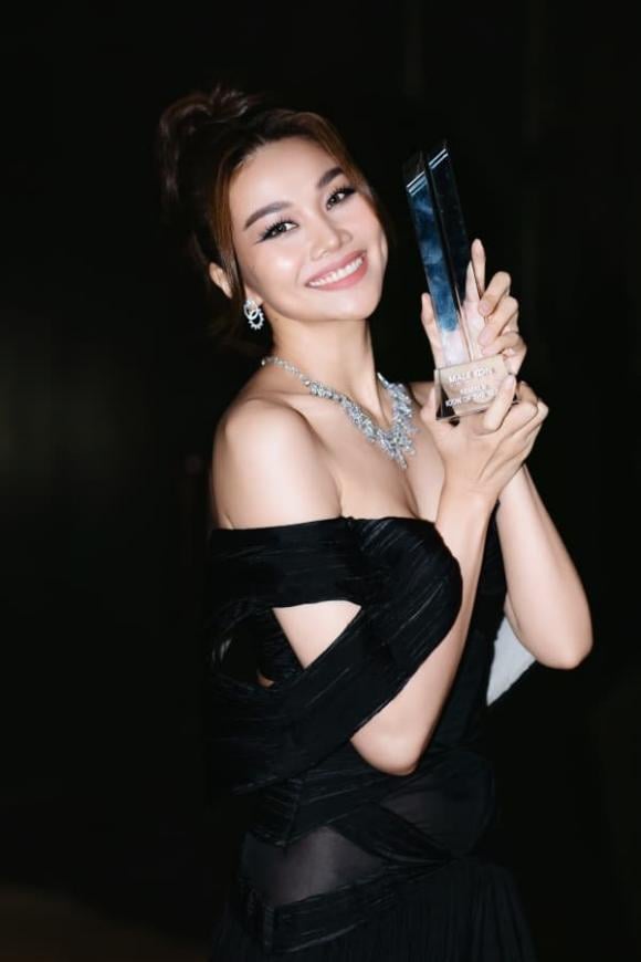 thanh_hang1