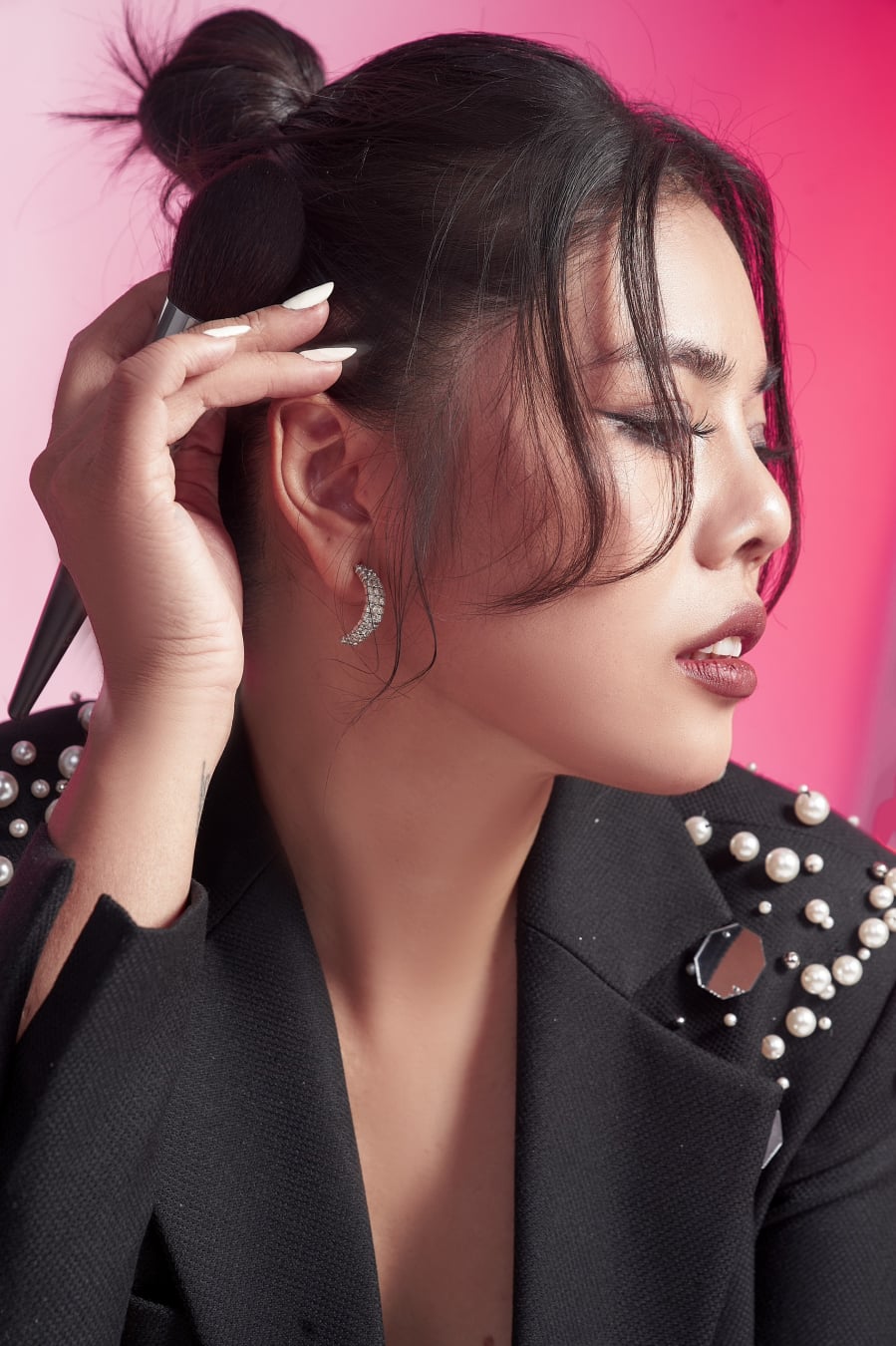 “Phù thuỷ makeup” Linh Make