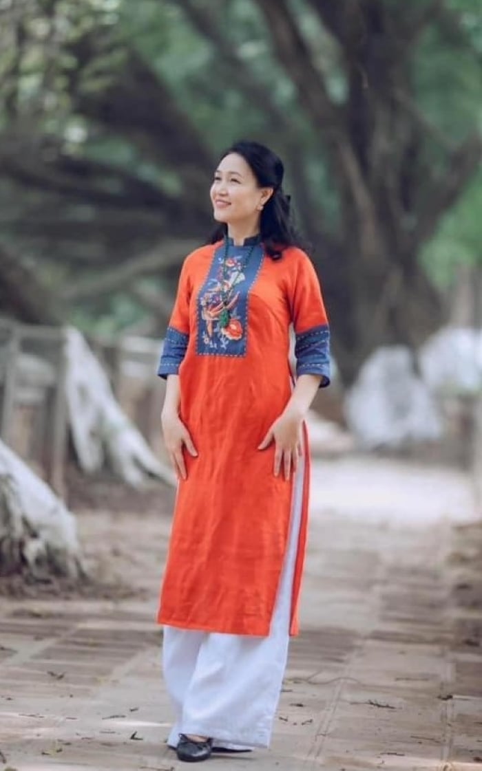 ao dai theu tay2