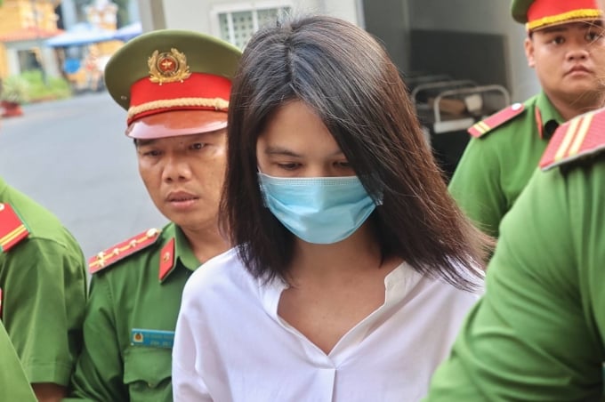 ngoc_trinh1