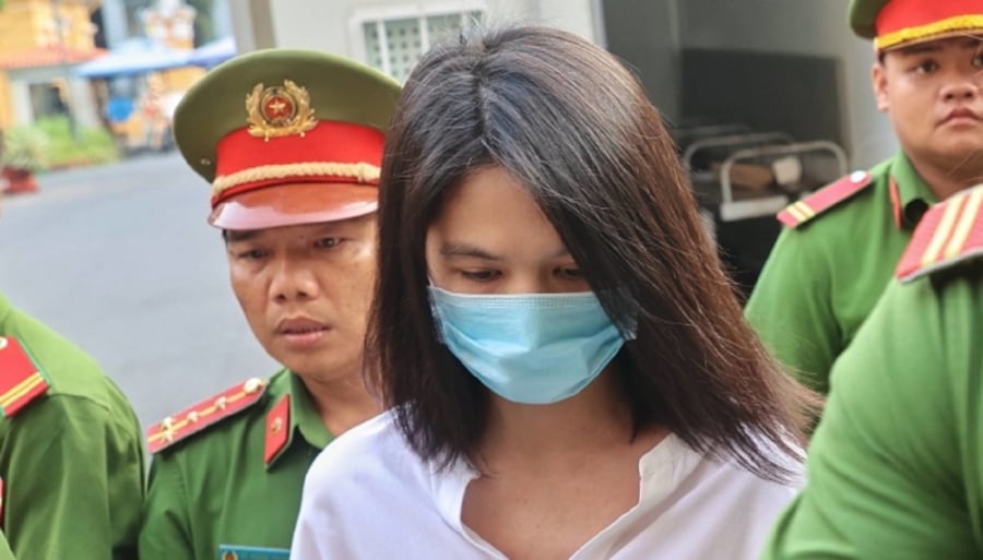 ngoc_trinh1