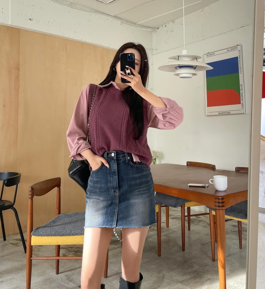 Bên cạnh chân váy denim dáng dài, các nàng đừng bỏ qua chân váy denim ngắn để 