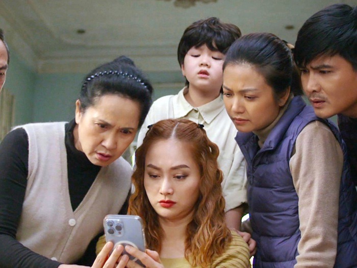 gia-dinh-minh-vui-bat-thinh-linh