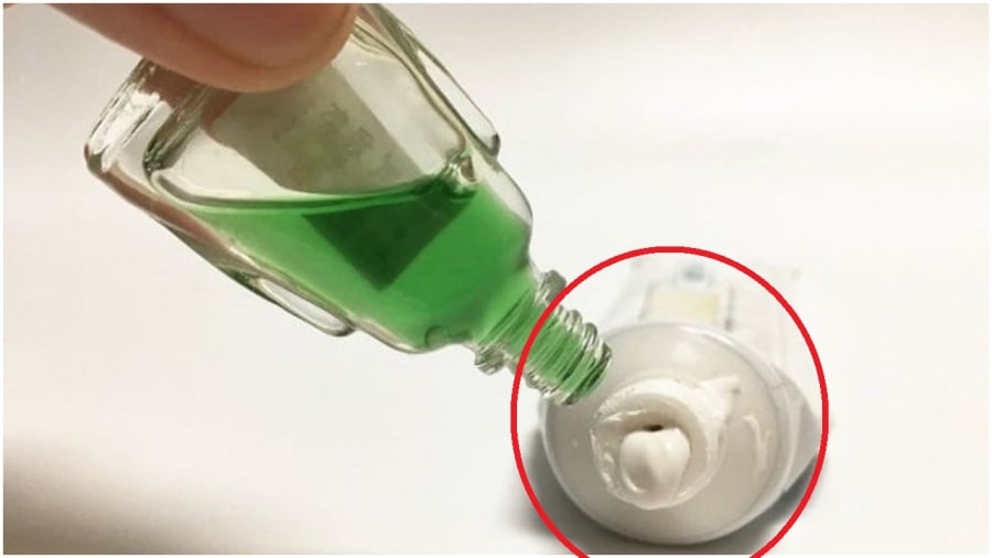 Trộn dầu gió với kem đánh răng