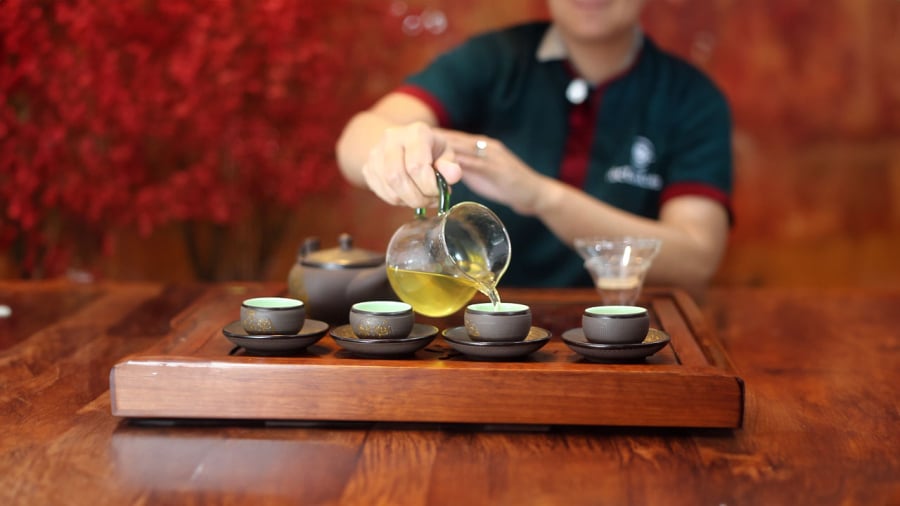 Nước trà để lâu có nhiều tác dụng