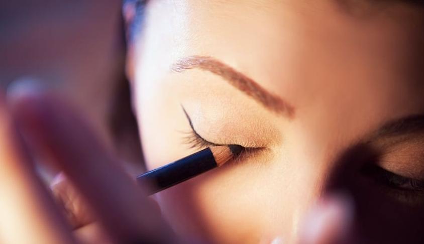 Các nàng nên chú ý khi kẻ eyeliner