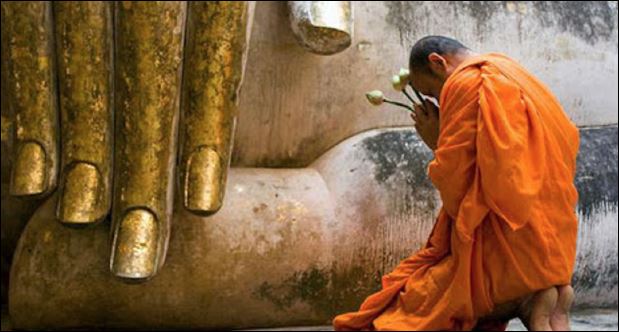 Giữa người với người đôi khi sẽ khó tránh khỏi những lúc nhờ vả, đó là chuyện bình thường. (ảnh minh họa)