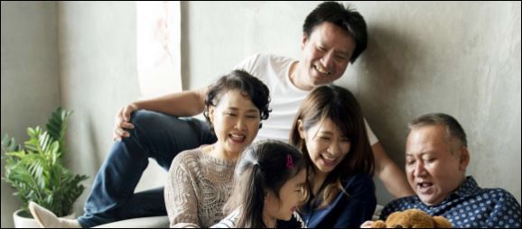 Cha mẹ đối xử bất công sẽ khiến con cái sinh ra những oán giận. (ảnh minh họa)