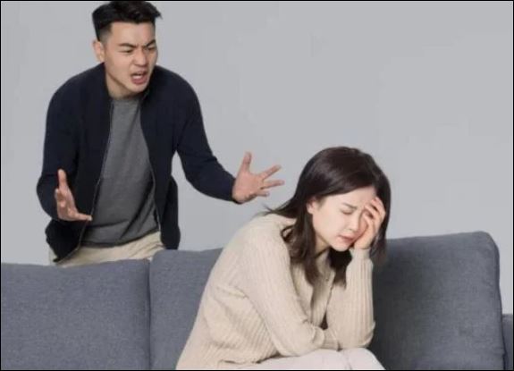 Bạn biết không, xã hội này lúc nào cũng tồn tại những thứ xu nịnh, thảo mai. (ảnh minh họa)