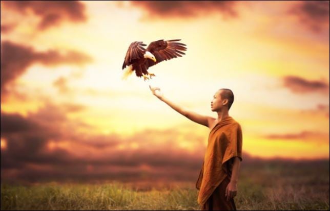Không làm điều ác thì ma sẽ không gõ cửa. (ảnh minh họa)