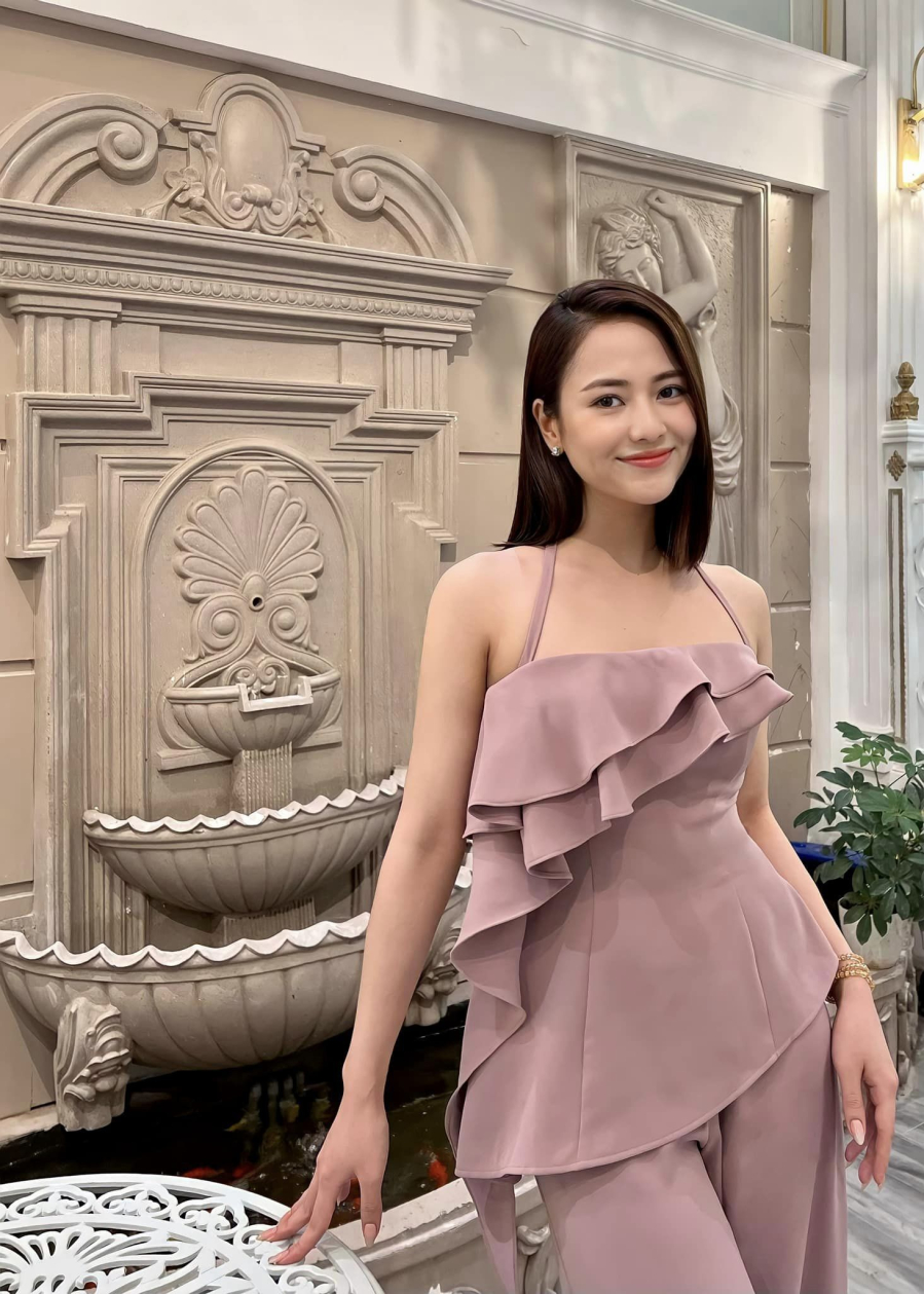 Cô nàng hiểu Sh88bet đăng ký miễn phí và biết cách diện đồ tôn lên vóc dáng, tạo điểm nhấn thu hút mọi ánh nhìn