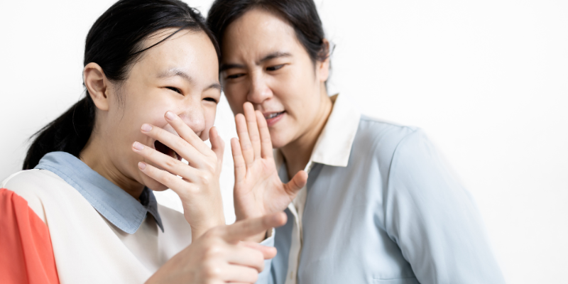 2 kiểu người nhìn rất hiền lành nhưng nên tránh xa