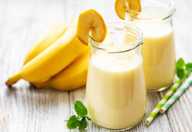 Người lớn khỏe mạnh được khuyên nên tiêu thụ từ 1 đến 2 quả chuối mỗi ngày