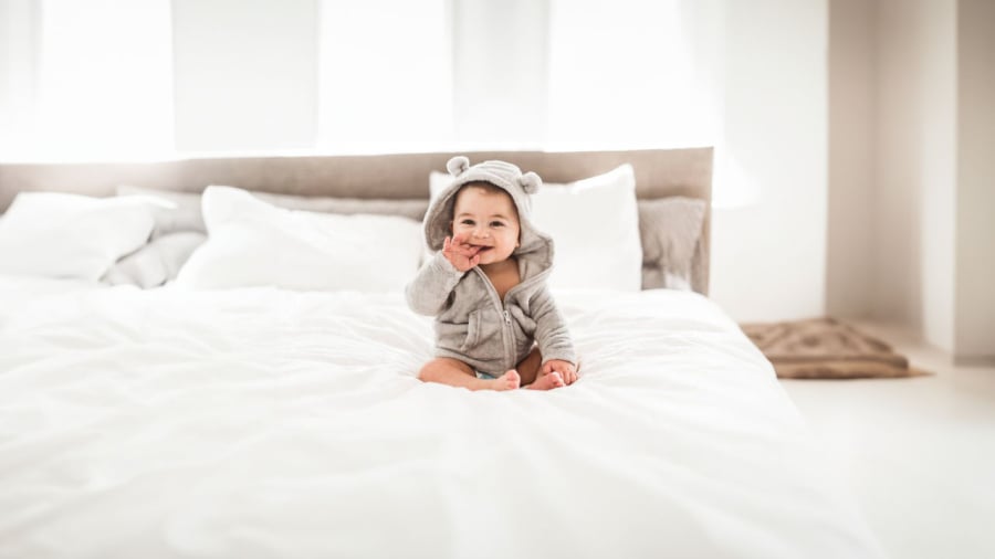 Trẻ hay cười biểu hiện EQ cao