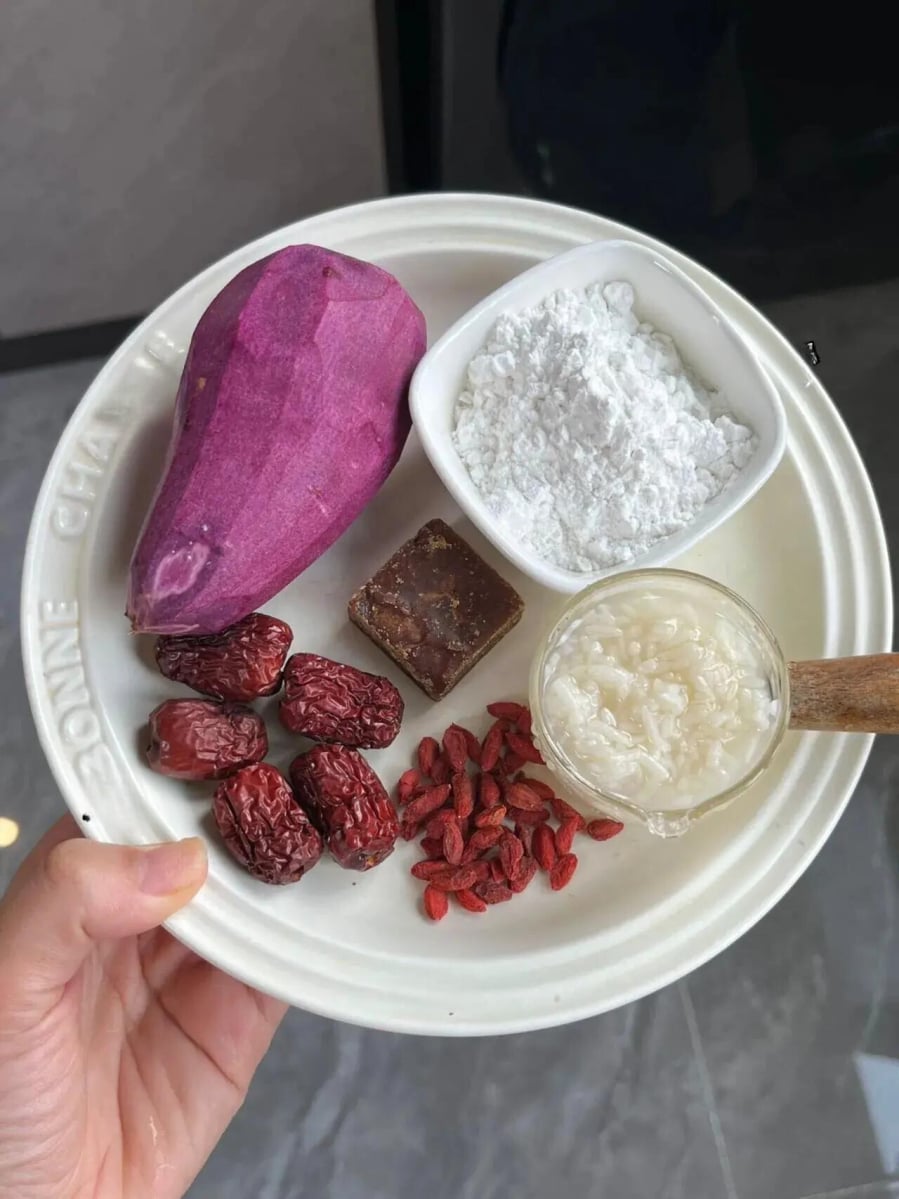 Nguyên liệu để làm chè dưỡng nhan khoai lang tím