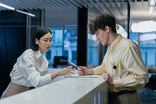 Một gợi ý khác là tránh chọn các phòng có nhiều góc cạnh và không bằng phẳng. 