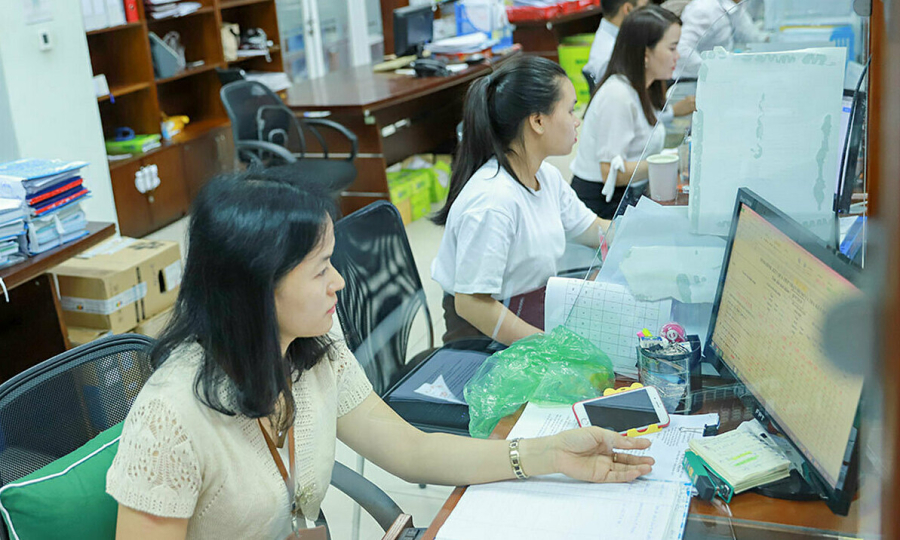 Dự kiến mức lương tối thiểu vùng cũng tăng từ ngày 01.7.2024 cộng thêm chính sách tiền lương mới cũng mở rộng quan hệ tiền lương từ 1 - 2,34 - 10 hiện nay lên 1 - 2,68 - 12