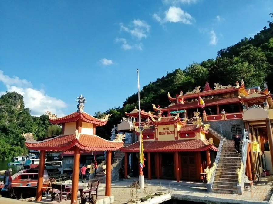 Địa điểm này không chỉ dành cho việc ngắm nghía vẻ đẹp tự nhiên mà còn là điểm đến để thưởng ngoạn cảnh quan hùng vĩ