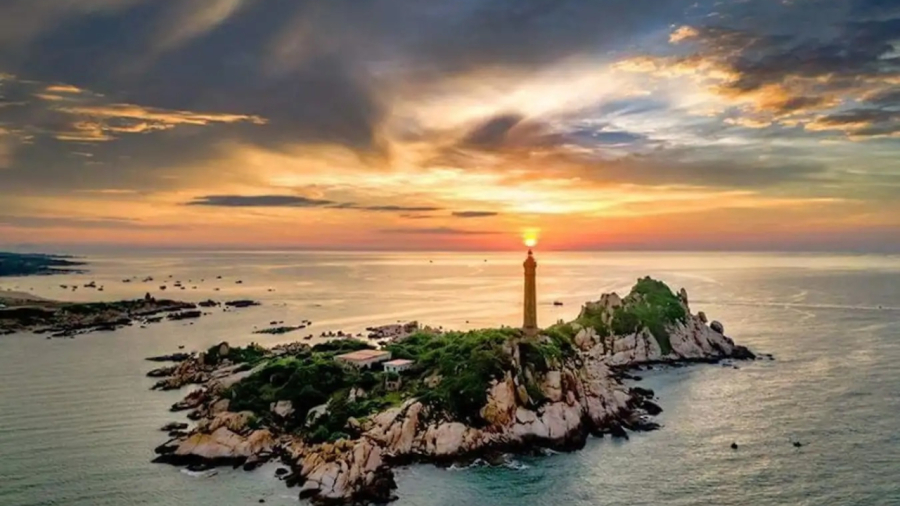 Khuyenmai SHBET pages dev ngọn hải đăng Kê Gà, nằm cách trung tâm Phan Thiết khoảng 30 km