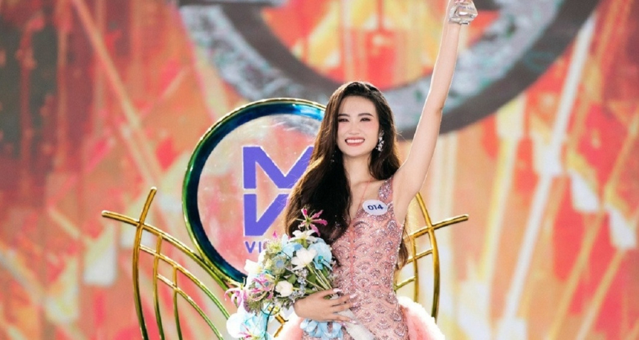 Hoa hậu Ý Nhi tiết lộ cô chính thức trở thành đại diện tiếp theo tại Miss World lần thứ 72. Trên trang cá nhân, nàng hậu chia sẻ: 