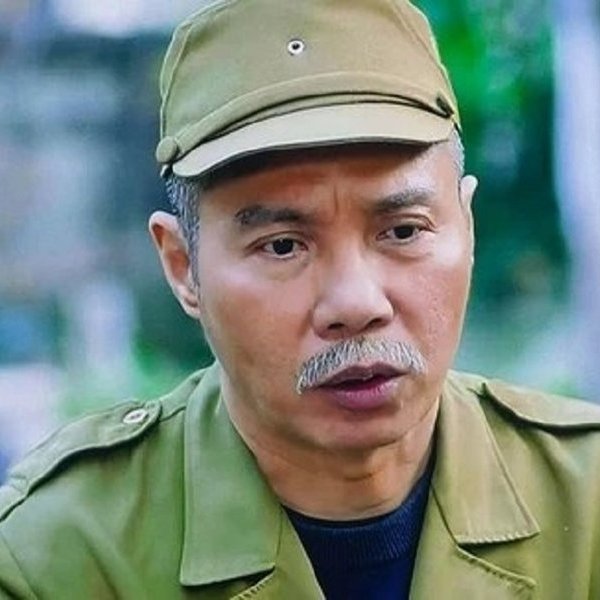 Tạo hình mới của NS Công Lý gây chú ý. 