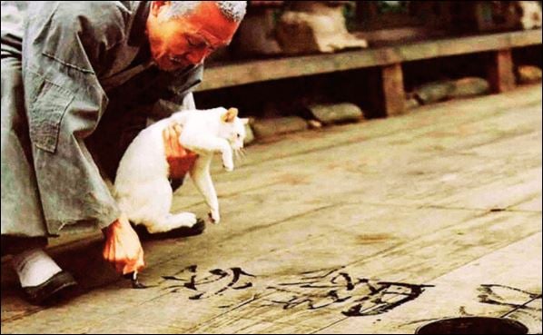 Người ta thường nói, làm người không thể giữ trọn đạo hiếu với cha mẹ, thì mọi việc làm tốt khác cũng chỉ là giả dối, vô nghĩa. (ảnh minh họa)