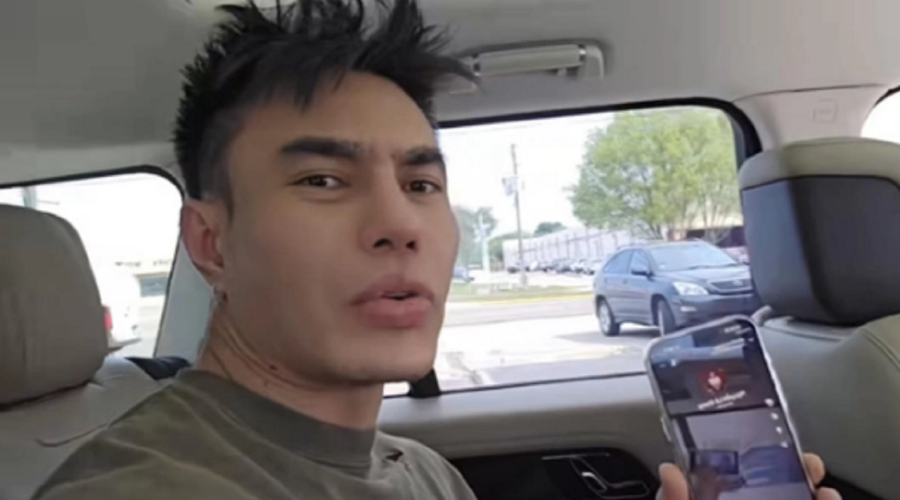 Anh phải goi điện cầu cứu. 