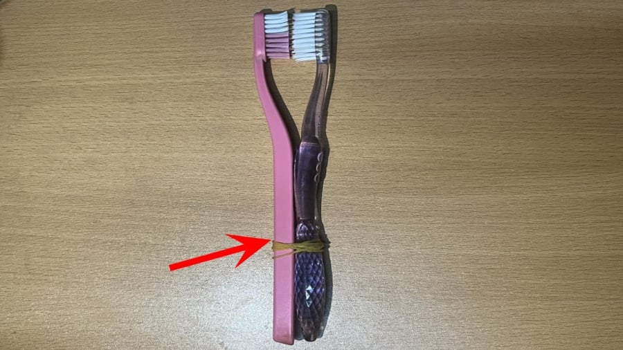 Việc tách các hạt vỏ cứng bằng tay thường là công việc cực kỳ mệt mỏi.
