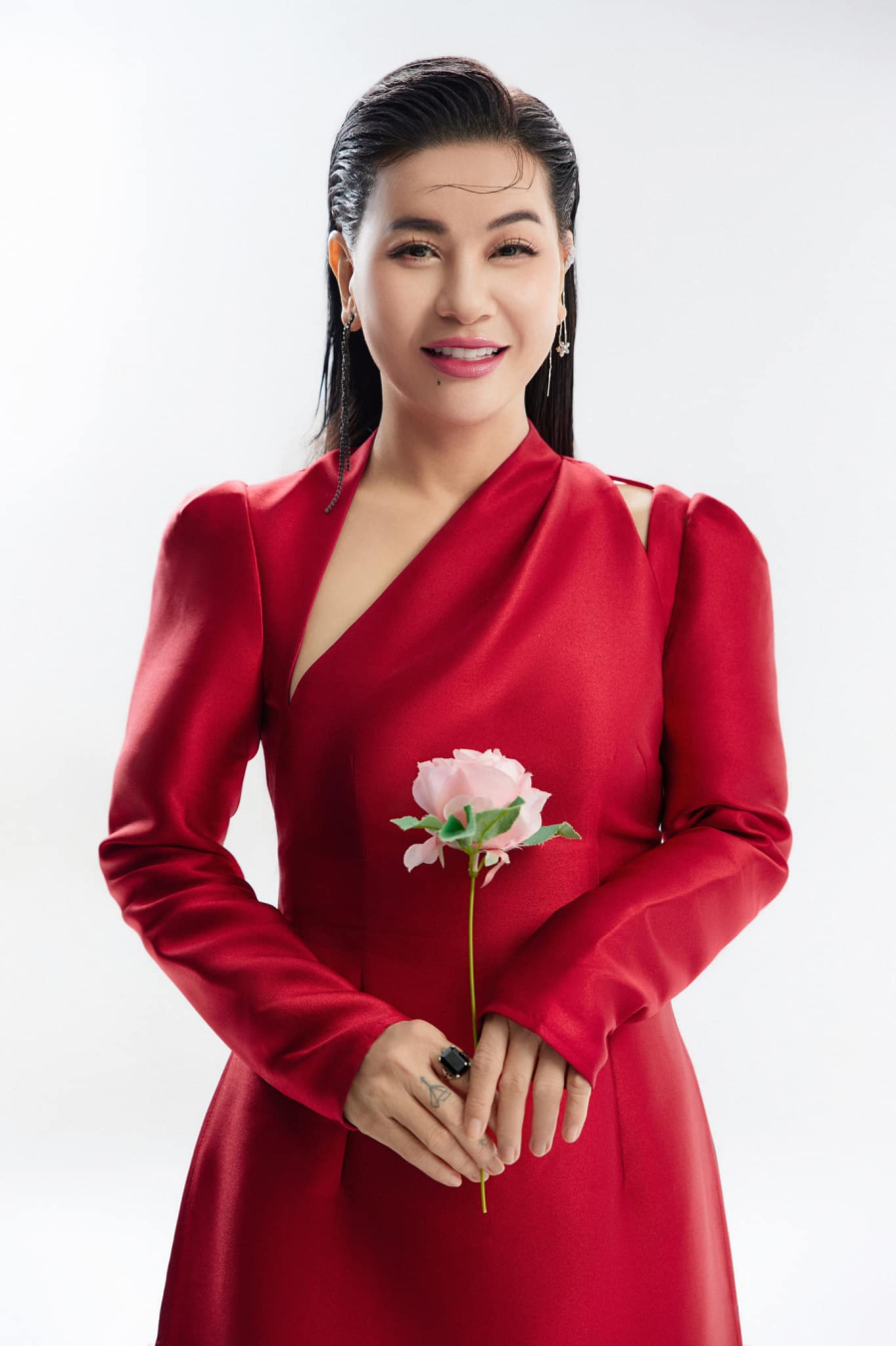 Cát Phượng vướng tin đồn sang Mỹ định cư