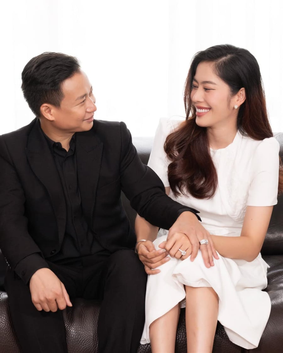 Cặp đôi hiện đang có Shbet16 chơi game trực tuyến hạnh phúc