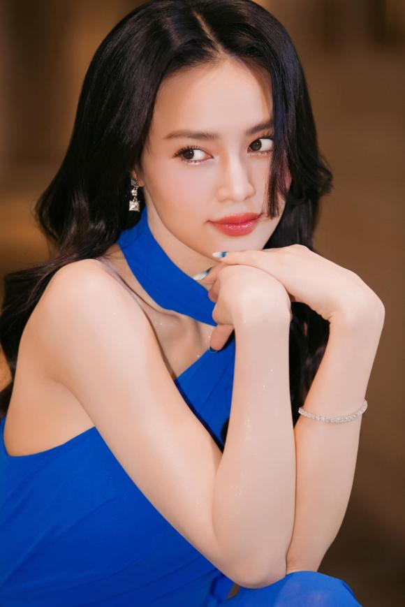 Ninh Dương Lan Ngọc đi du học