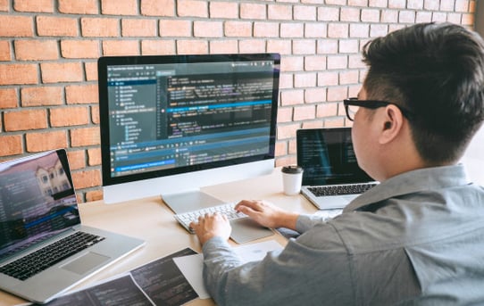 Lập trình viên công nghệ