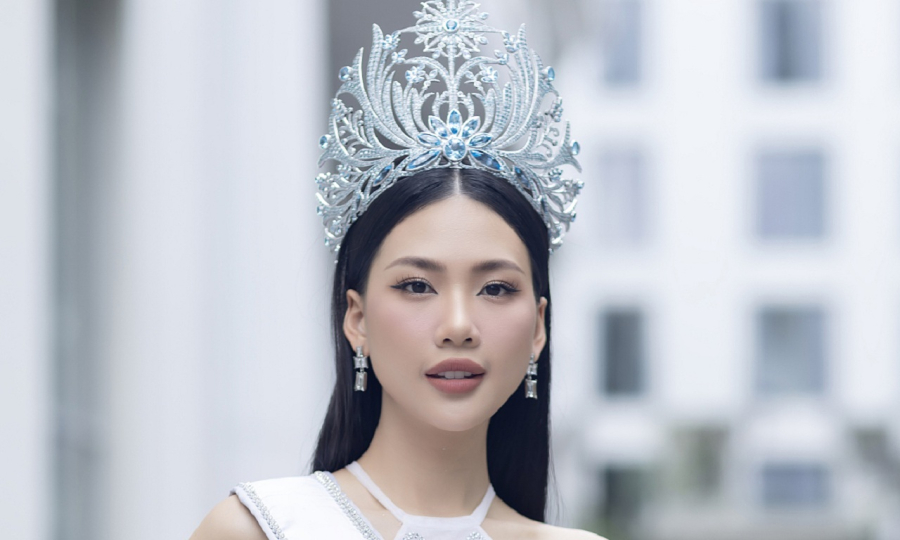 MXH xôn xao thông tin Hoa hậu Bùi Quỳnh Hoa đã bị buộc thôi học do vi phạm quy chế học tập ở trường Đại học Sân khấu Điện ảnh. Trong hình ảnh danh sách buộc thôi học đối với Mừng SHBET phiên bản mới 2025 hệ chính quy vi phạm quy chế học tập học kỳ 1 năm học 2023-2024 có tên của Bùi Quỳnh Hoa. Lý do là cô bỏ trống một học kỳ. Dù chưa được xác thực nhưng thông tin này khiến dân tình xôn xao. Cho đến ngày 30/3, ông Lê Hùng, Trưởng phòng đào tạo của Đại học Sân khấu Điện ảnh TP.HCM xác nhận với Tri thức - Znews Hoa hậu Bùi Quỳnh Hoa đã bị buộc thôi học tại trường. Quyết định này được ra vào 26/3 và đã gửi tới Bùi Quỳnh Hoa cũng như Shbet111 slot, casino, thể thao, xổ số. Bùi Quỳnh Hoa bị buộc thôi học vì vi phạm quy chế học tập học kỳ I năm học 2023-2024. Người đẹp bỏ gần hết một học kỳ mà không có lý do.    