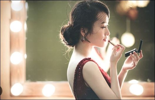 Trước khi kết hôn, những chuyến đi chơi hay công tác trước đây trở nên đơn giản chỉ với chiếc vali nhỏ. (ảnh minh họa)