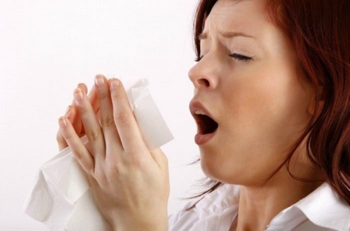 Giải mã hiện tượng hắt xì hơi. (Ảnh minh họa)