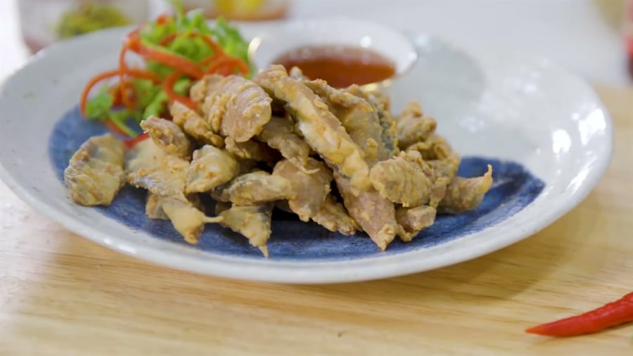 Món cá trích chiên giòn giòn tan và đậm đà