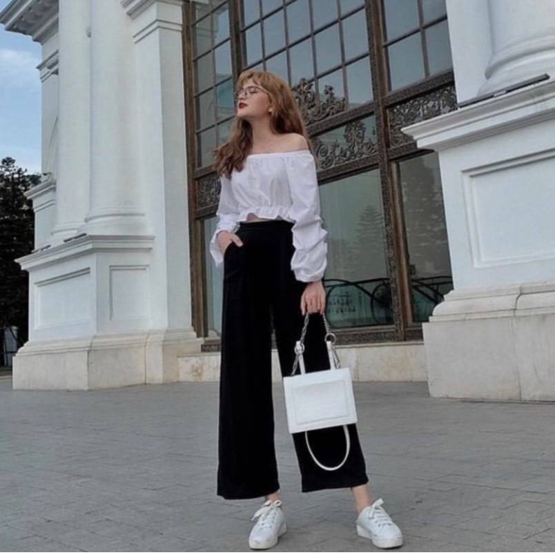Áo trễ vai và quần ống rộng