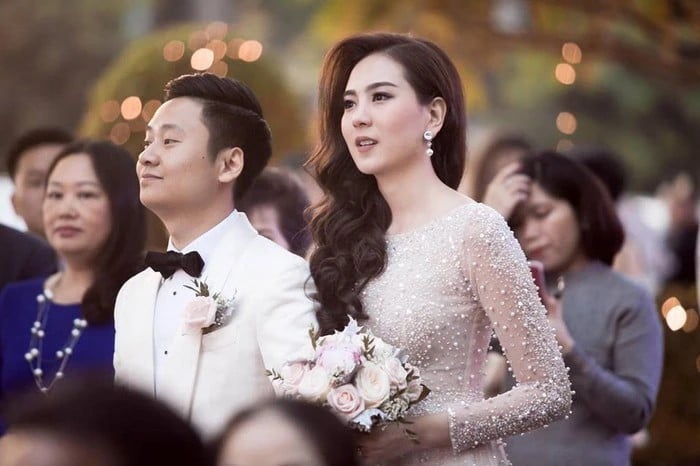 Cả hai từng có Quatrian shbet hiện đang mở hoành tráng.