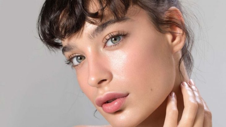 Bổ sung ceramide vào quy trình chăm sóc da là điều cần thiết để duy trì Mừng SHBET phiên bản mới 2025 khỏe mạnh.    