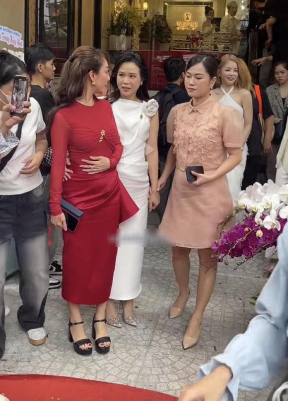 Thu Trang vướng nghi vấn mang thai nhóc tì thứ 2  