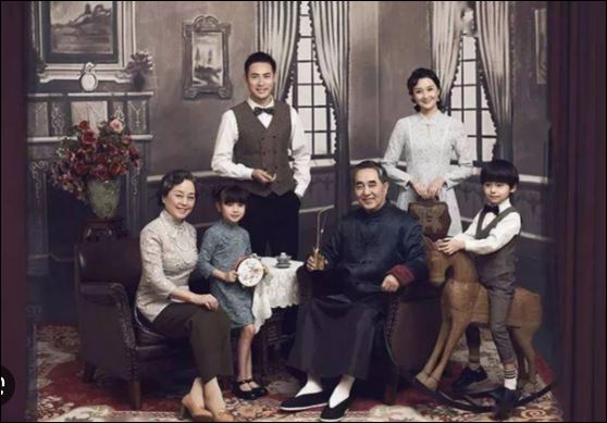 Ngoại trừ cha mẹ ra, giáo viên chính là người duy nhất trên thế gian này luôn hy vọng chúng ta thành danh, đạt được mục tiêu trong Shbet16 chơi game trực tuyến. (ảnh minh họa)