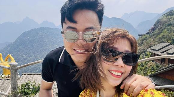 Hồng Đăng đang có cuộc hôn nhân hạnh phúc bên bà xã Anh Đào