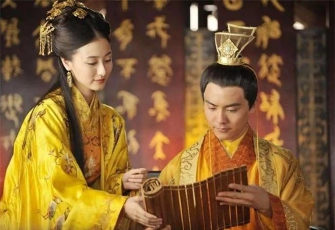 Trong thời cổ đại, điều kiện y tế không được phát triển như ngày nay, đặc biệt là đối với phụ nữ lớn tuổi.