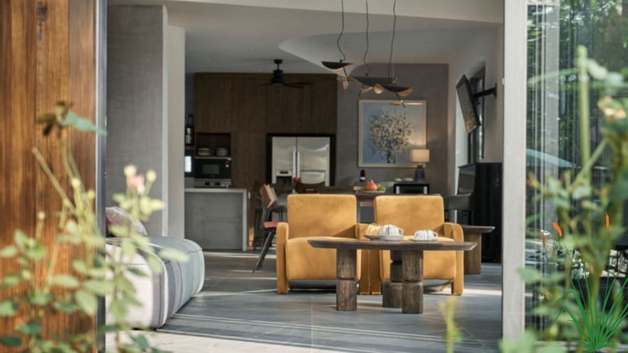 Nên mở toang cửa và thanh tẩy không gian