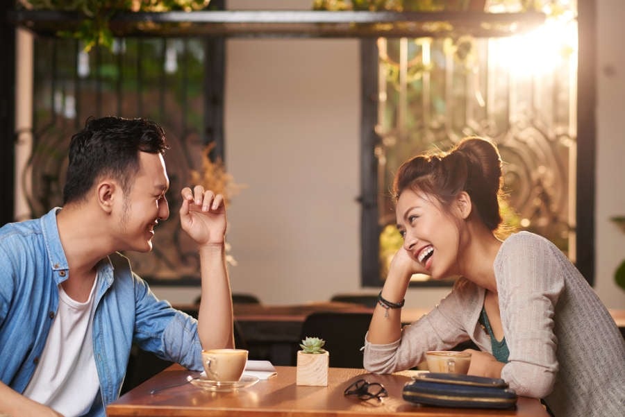 Phụ nữ ở tuổi trung niên thường phải đối mặt với nhiều áp lực trong Shbet16 chơi game trực tuyến.