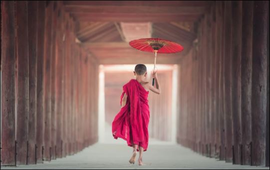 Người không vì mình thì trời tru đất diện. Nhưng thực tế thì kiểu người chỉ biết sống vì mình là người cực kỳ ích kỷ. Ích kỷ chính là cái bẫy lớn. (ảnh minh họa)
